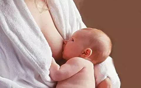 月子里母乳不足正确的加奶粉方法,四个妙招轻松解决奶水不足问题