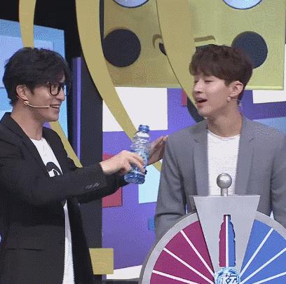 薛之谦撩撒贝宁完整版,薛之谦撒贝宁丑八怪