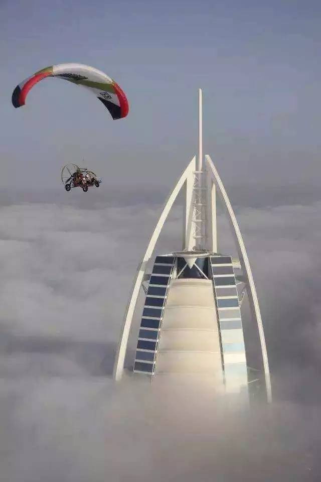 疯了！迪拜又疯了，这次连月亮都摘下来了...设易网1153期