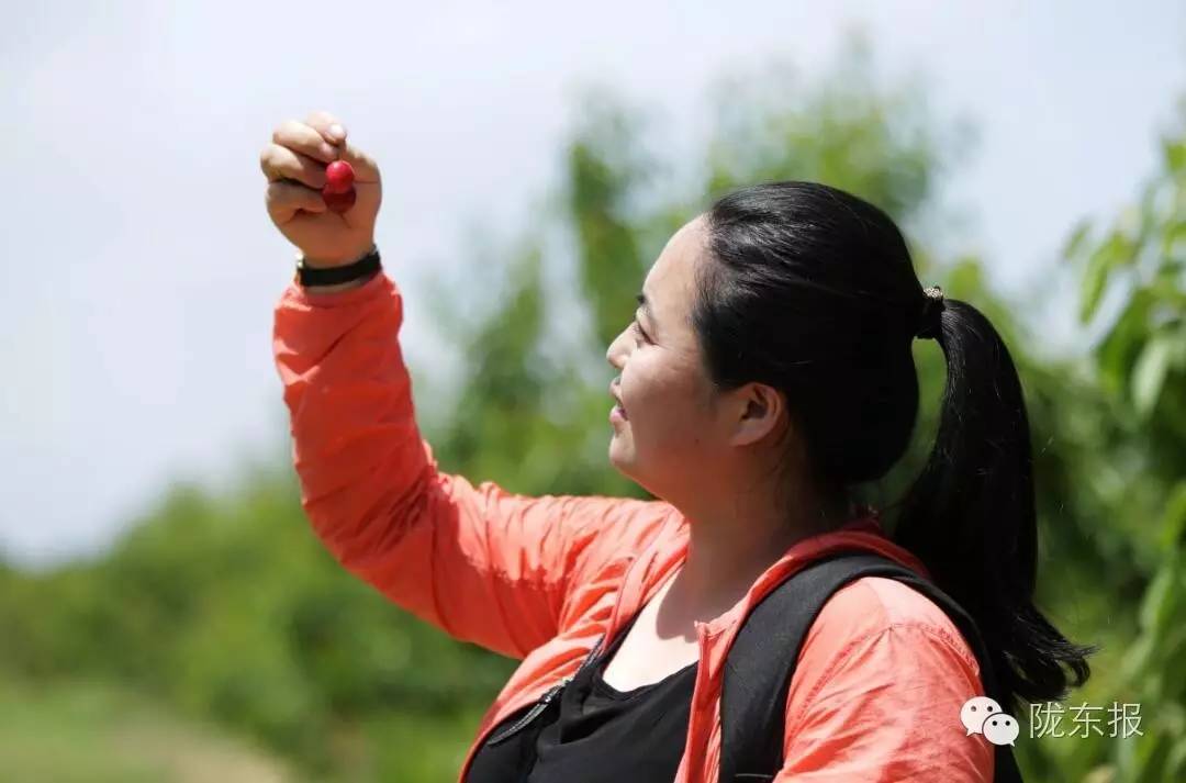 惊呆樱桃红了，美女盛情邀请，你是约呢，约呢，还是约呢！