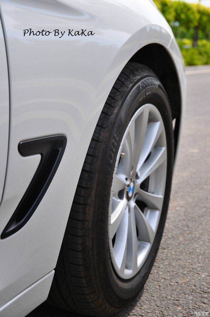 宝马三系320和gt的区别,比3系高级的中级车