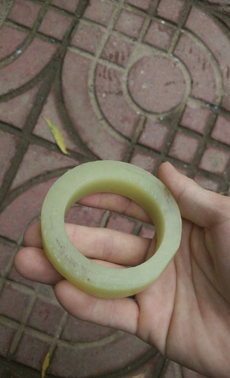 天黄，地黄，不如*疆新**老黄玉。