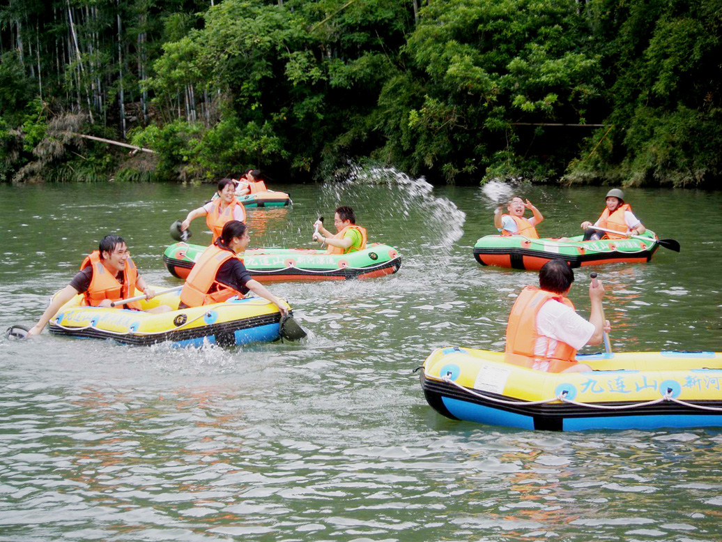 洛阳白云山漂流水上乐园,洛阳水上乐园最好玩的是哪个