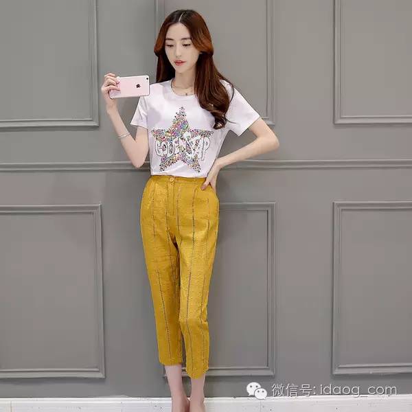 适合宅女的休闲套装，搭配不难完美出行