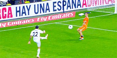 上帝穿着球衣在打球,上帝穿上了麦迪的球衣