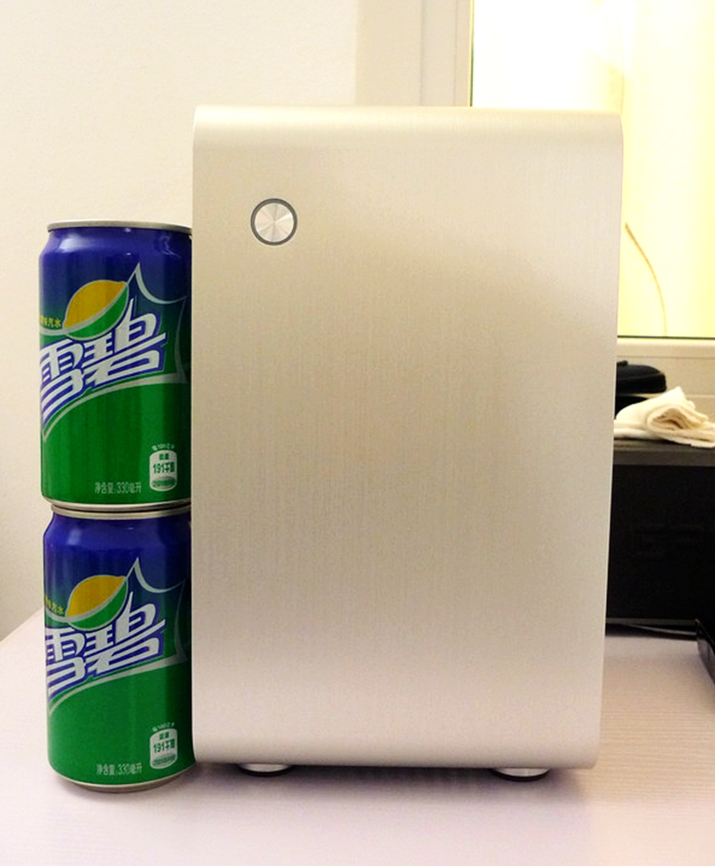 欧洲杯就要看得爽，把C罗射到墙上要如何diy