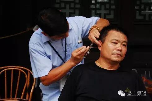 男子去洗浴中心染上疾病,男子去洗脚感染脚气