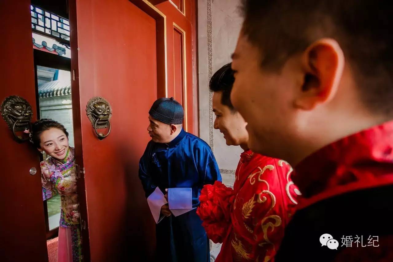 分毫不差按清朝老北京规矩结婚新郎三支箭射向端庄典雅新娘