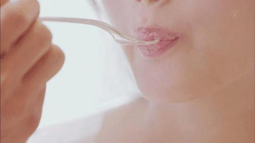 庆幸，男女通杀的Plump唇不用动刀