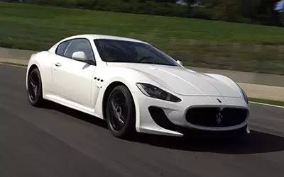 最低调的足球明星开什么车,世界足球明星都开什么车去上班