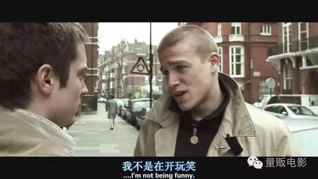 俄罗斯和英国的足球流氓斗殴,英国足球流氓被俄罗斯揍