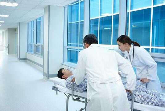 掐人中急救靠谱吗,急救掐人中的姿势是怎样的