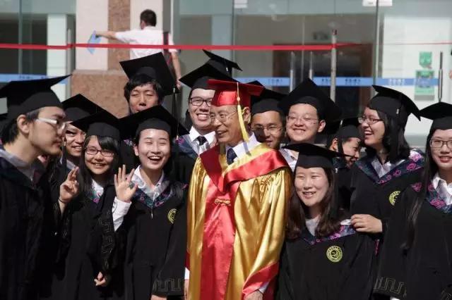 中科大校长毕业致辞,中科大开学典礼发言校长