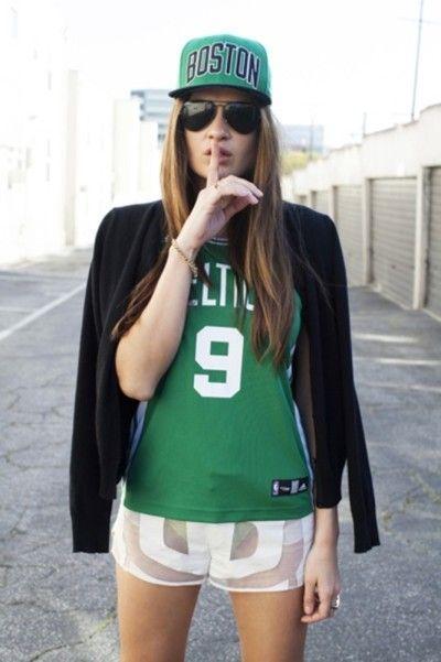 欧洲杯赛事正酣,欧洲杯怎么知道本场穿什么色球衣