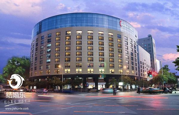 南京婚宴预订多少钱,南京婚宴酒店多少钱一桌