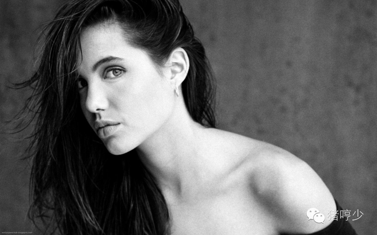 庆幸，男女通杀的Plump唇不用动刀