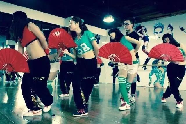 此“奔”非彼“奔”，姿势涨的不要不要的