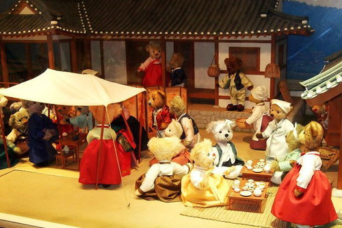 娴佸勾闊╁浗姝屾洸,娴佸勾瀵屽＋灞辩殑妯辫姳