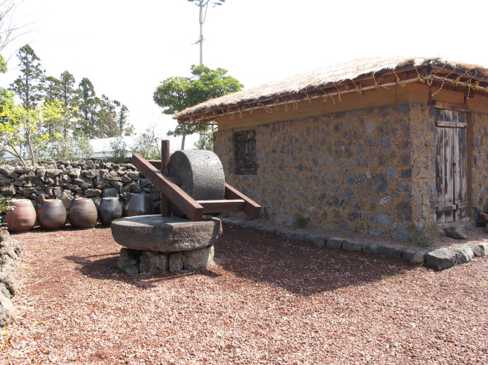 娴佸勾闊╁浗姝屾洸,娴佸勾瀵屽＋灞辩殑妯辫姳