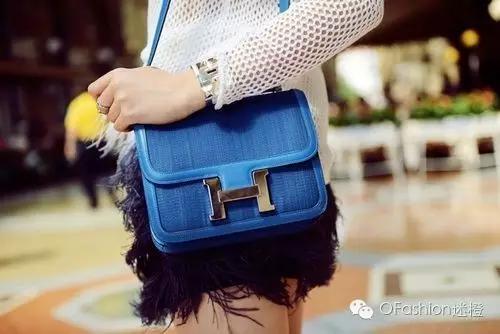 别嫌弃带LOGO的包了，那是你没挑对！