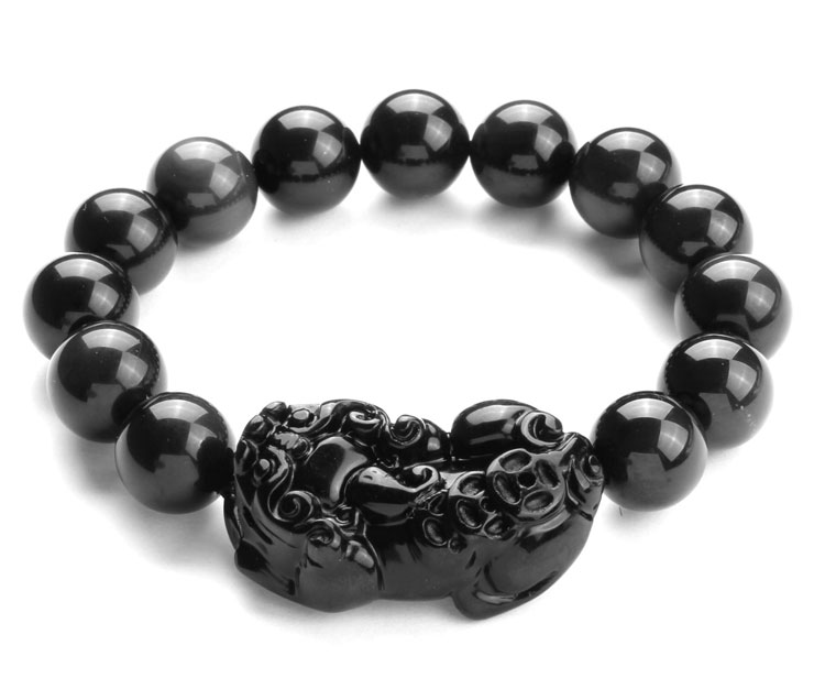 黑曜石驱邪避灾戴左手还是右手,黑曜石五行作用