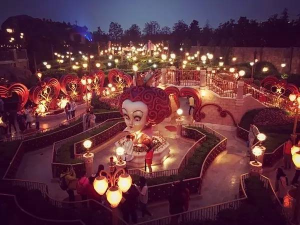 迪士尼不能带自拍杆个人怎么拍照,去上海迪士尼可以带自拍杆进去吗