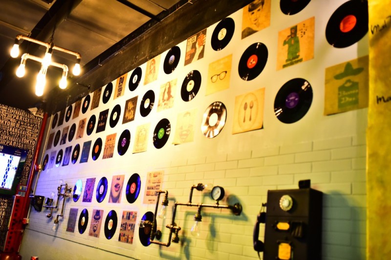 黑森林bar酒吧看欧洲杯,曲屏酒吧看欧洲杯