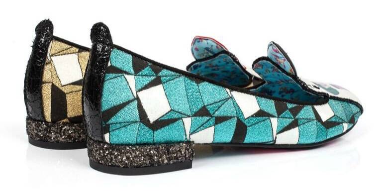 鞋履上的梦游仙境