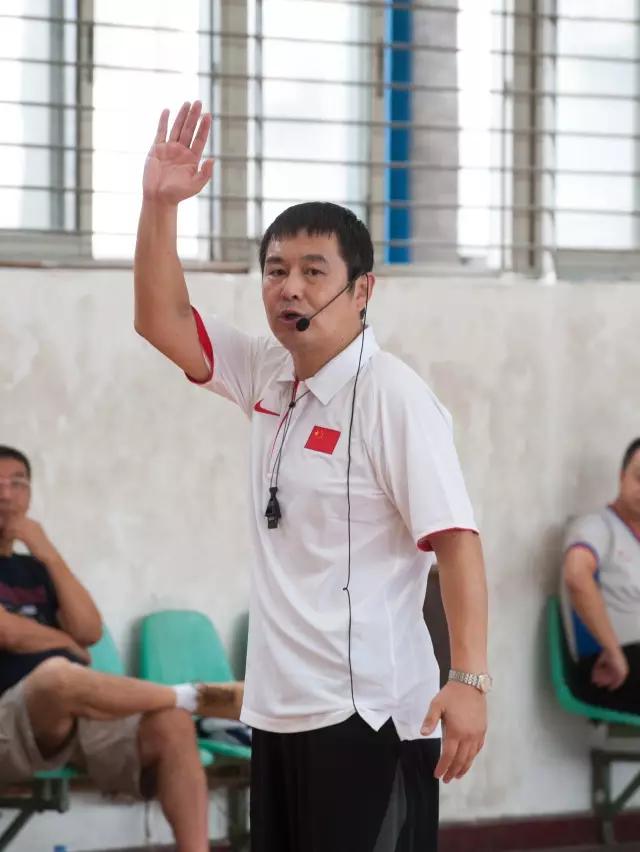 2016—2017赛季CBA骨干裁判培训，广东省五人行！