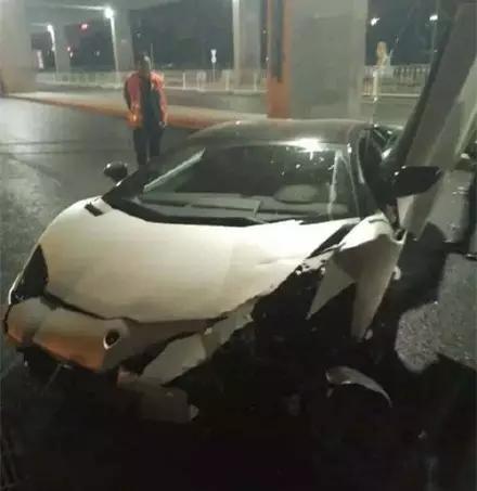 现在的前锋都弱爆了吗,现在的前锋还能玩吗