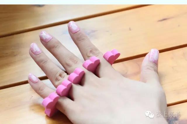 男子去洗浴中心染上疾病,男子去洗脚感染脚气