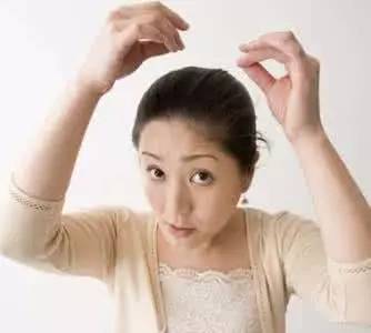 咬到嘴是想吃肉吗,吃饭咬舌头怎么能快点儿好起来