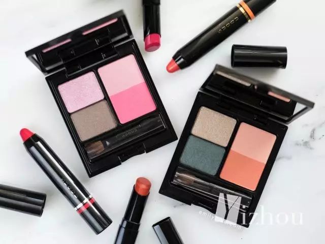 现在的美妆品的名字太太太太少儿不宜了，“一丝不挂”、“事后清晨”、Sex-Proof……