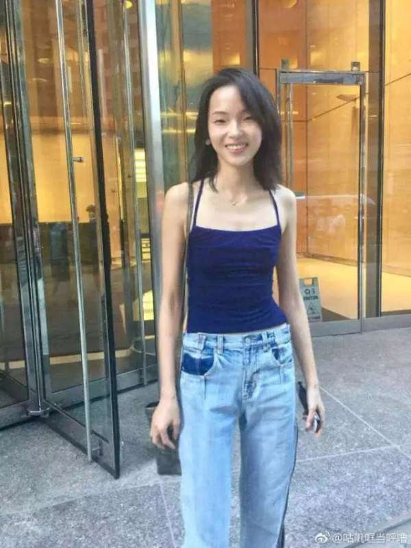 缁村瘑澶х闈㈣瘯妯＄壒,缁村瘑澶х绉诲笀涓婃捣