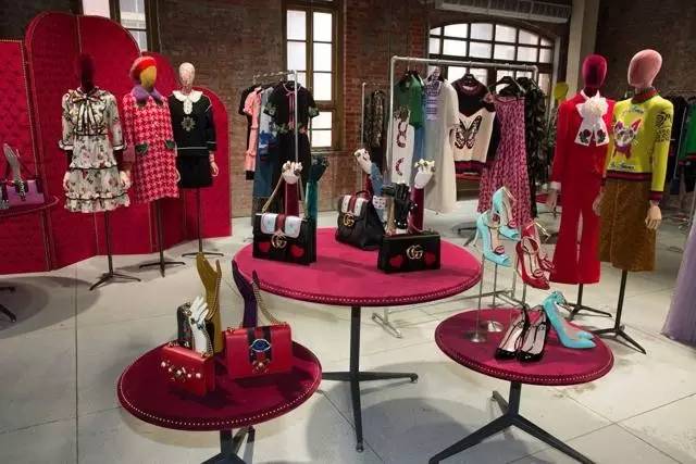 少女心爆棚吃马卡龙,少女心大爆棚