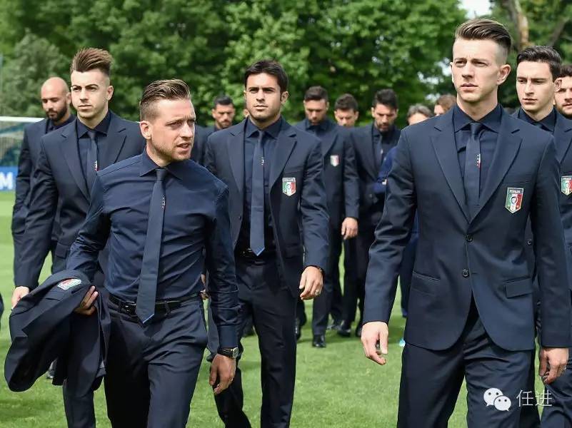 瓒崇悆鍓緫婊戣藩鍚堥泦,瓒崇悆鍘熷湴鑸旂悆