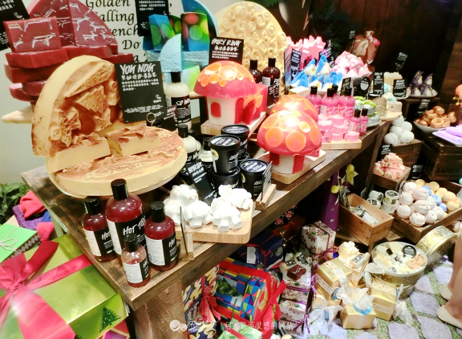美妆达人游香港，直击Lush秘密基地