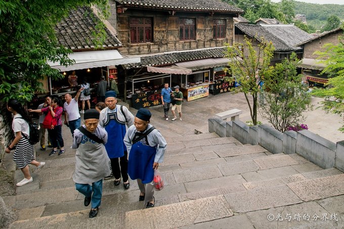 黄果树西江荔波镇远5日游多少钱,贵州小七孔黄果树千户苗寨三日游