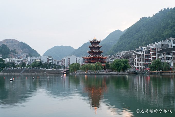 黄果树西江荔波镇远5日游多少钱,贵州小七孔黄果树千户苗寨三日游