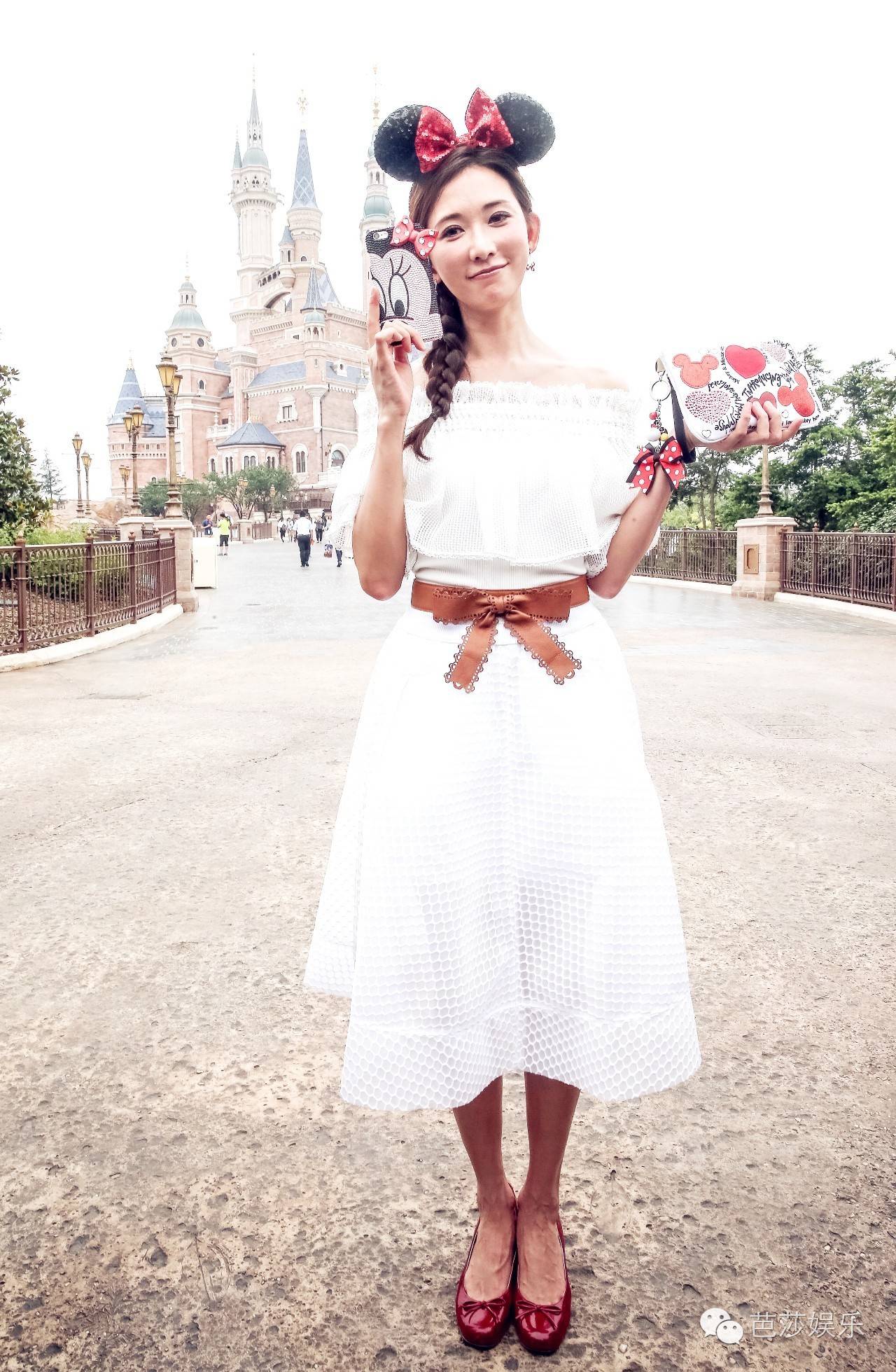 每日星范|林志玲让她健步如飞的芭蕾鞋，不只杨幂喜欢，连奥黛丽赫本也被圈粉啦！