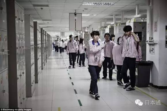 日本人参观中国比亚迪汽车,日本人参观中国的汽车厂