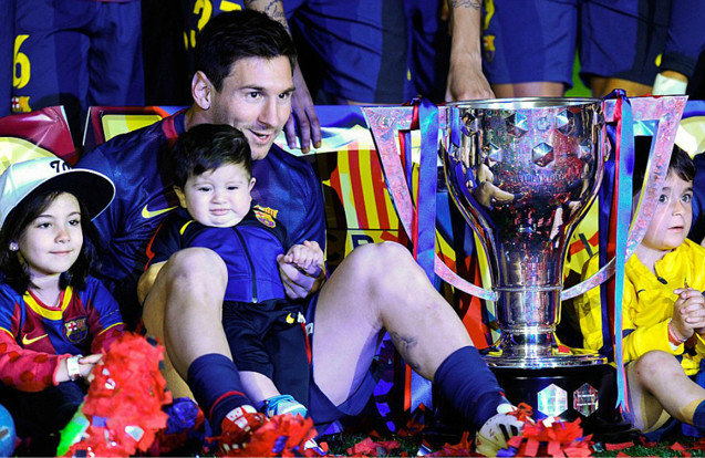 球王梅西夺冠纪念球,梅西的成长日记