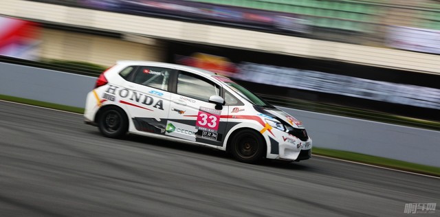 周末别宅啦快来看泛珠赛车节第一天的精彩花絮