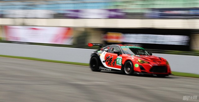 周末别宅啦快来看泛珠赛车节第一天的精彩花絮