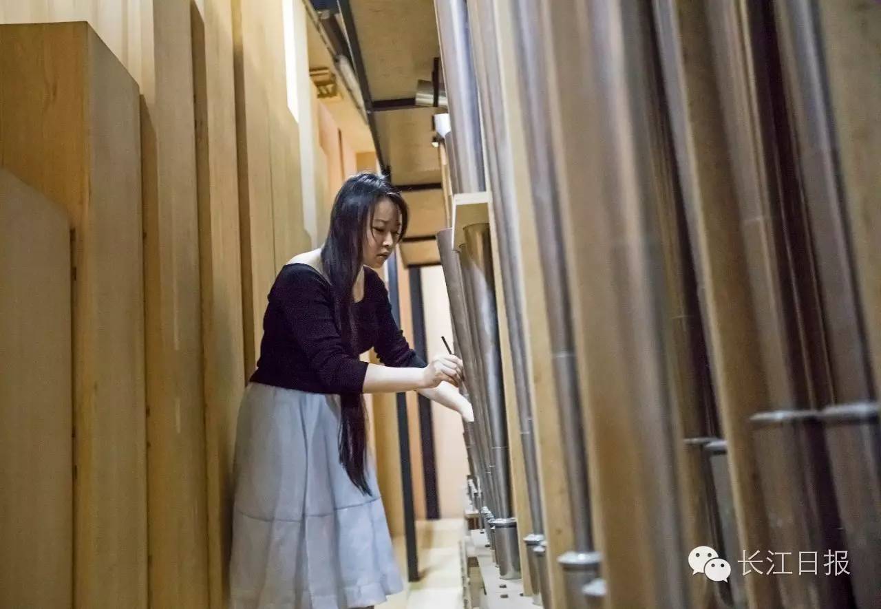 这一件神秘乐器就相当于一个乐团！