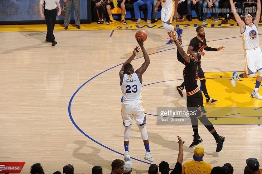 骑士历史首冠,2016勇士骑士总决赛g7