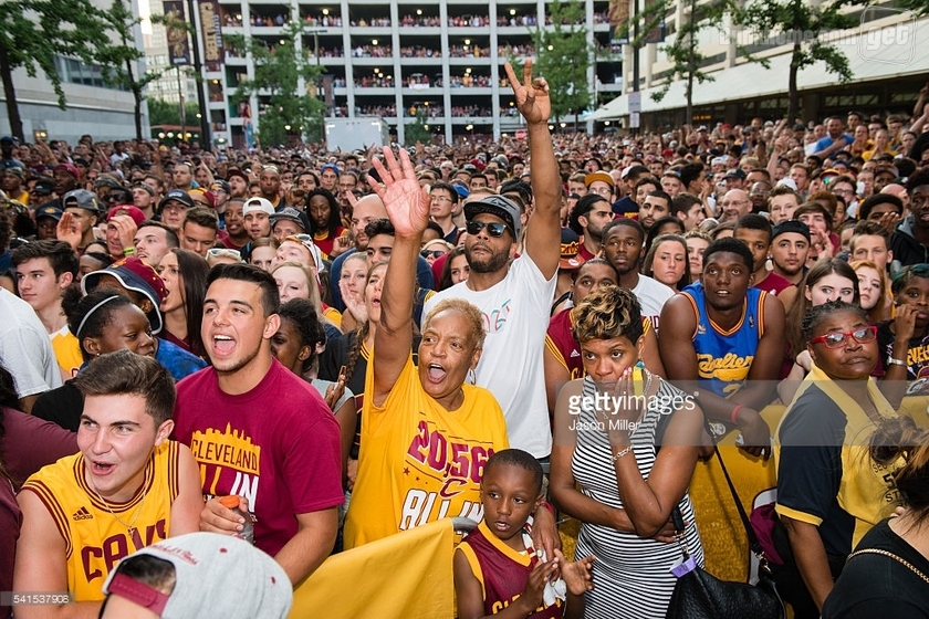 骑士历史首冠,2016勇士骑士总决赛g7