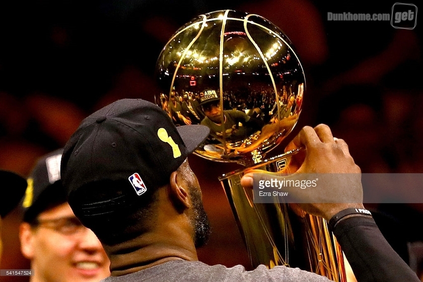 骑士历史首冠,2016勇士骑士总决赛g7