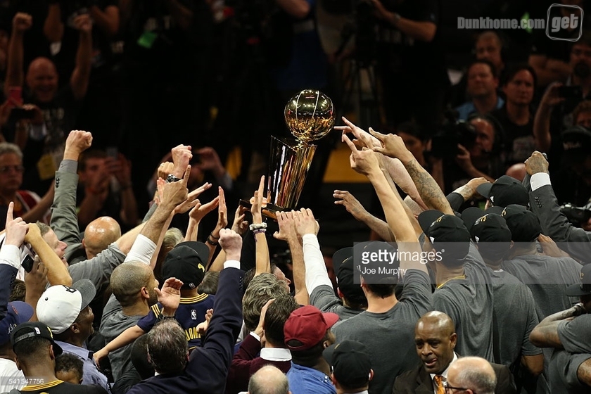 骑士历史首冠,2016勇士骑士总决赛g7