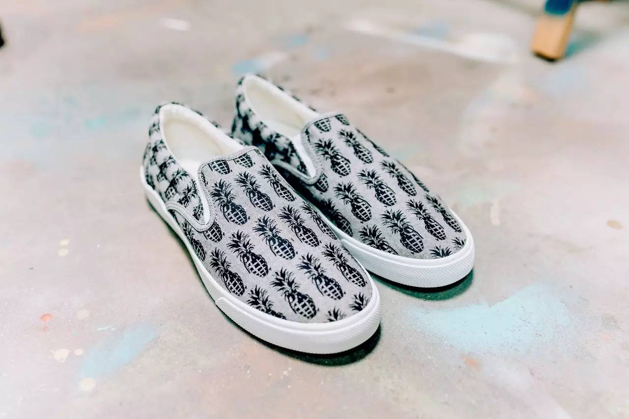 朋友，这绝对是你今年夏天不可错过的一脚蹬！